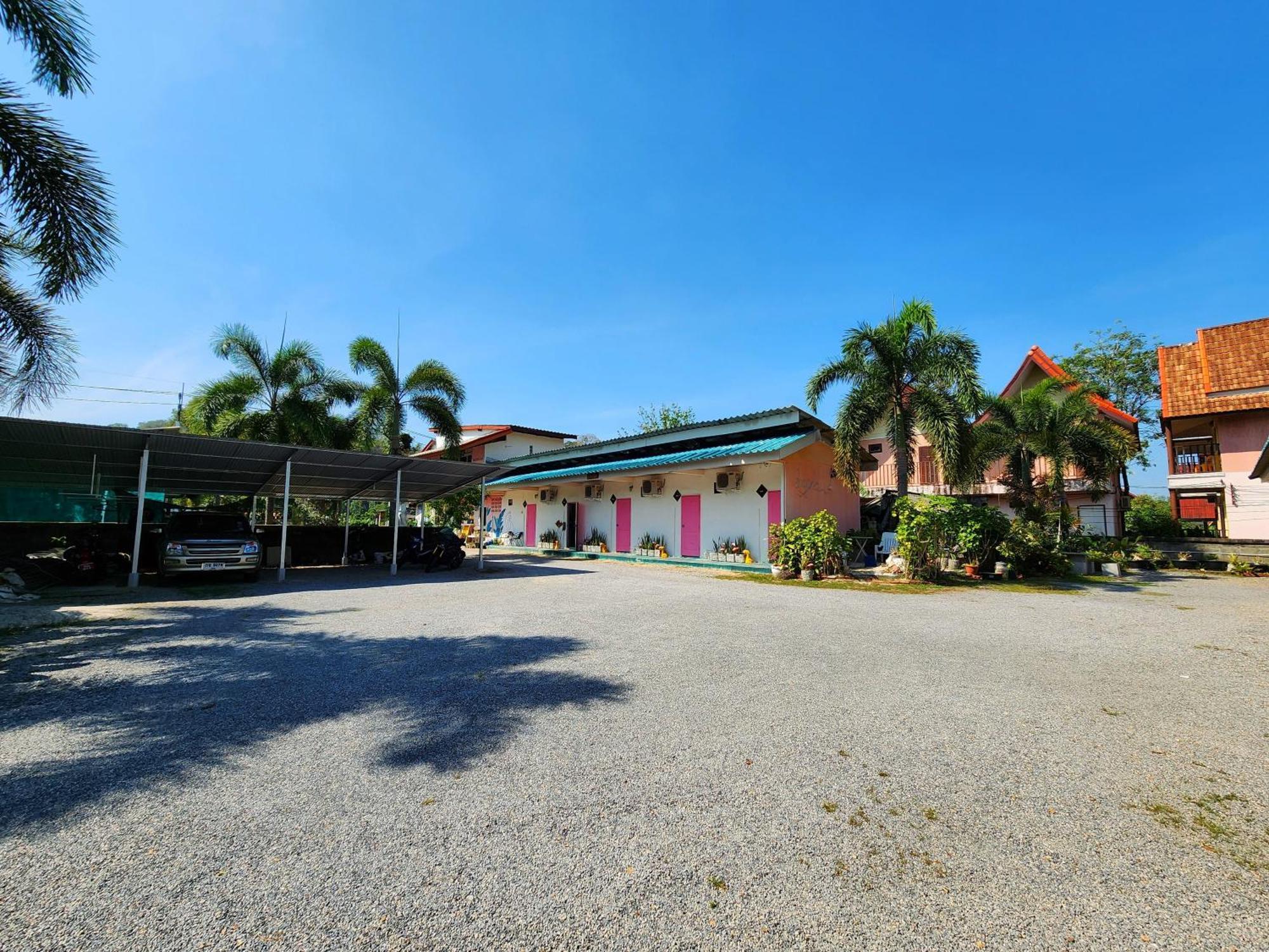 Ingpha Room For Rent Satun Exterior photo