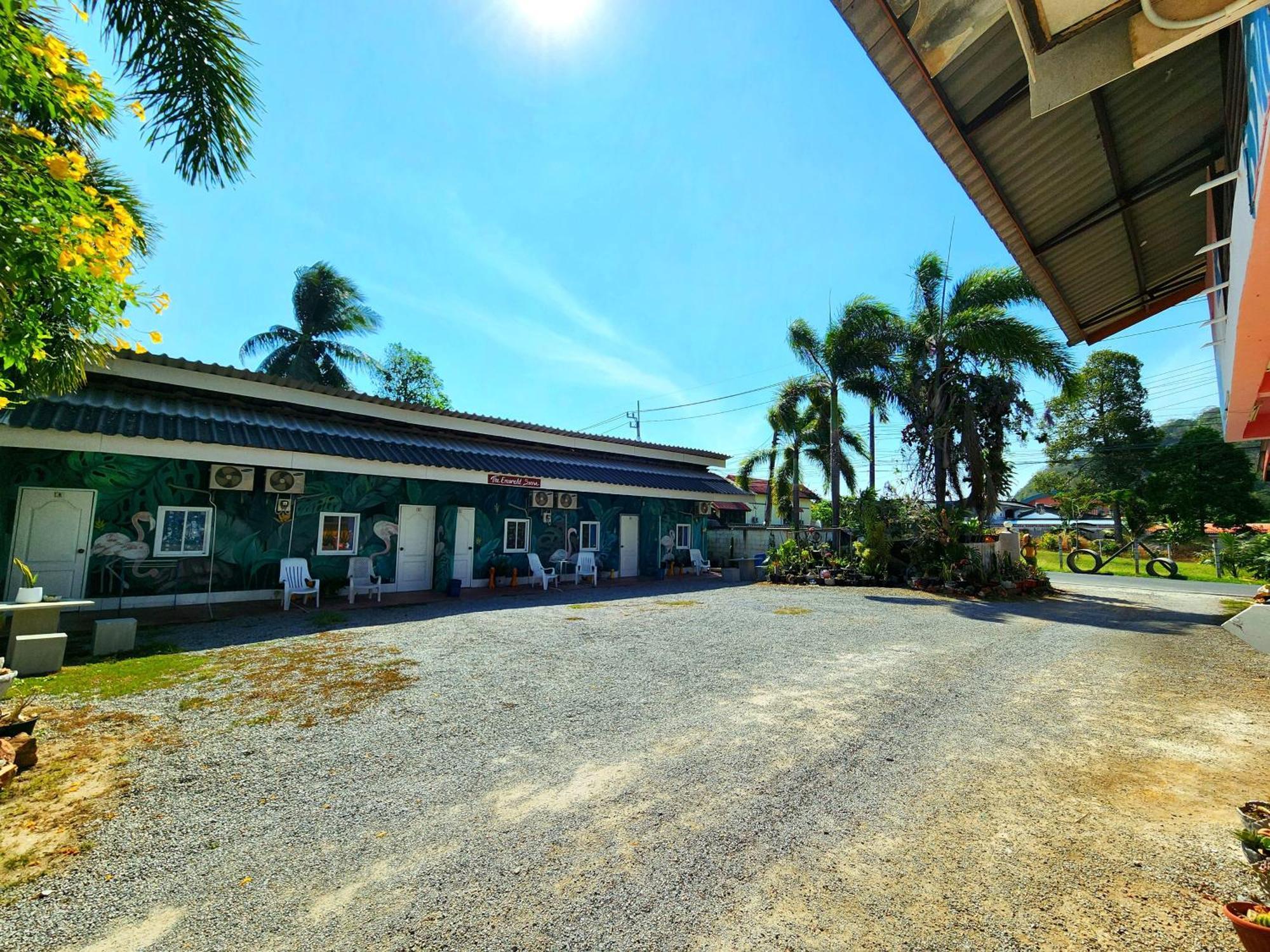 Ingpha Room For Rent Satun Exterior photo
